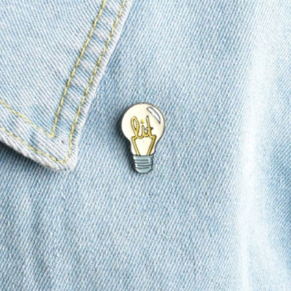 NEW Lit' Lightbulb Metal Enamel Pin - Picture 3 of 6
